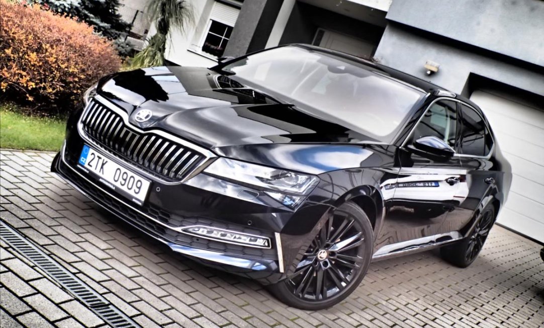 Škoda Superb 2,0 140KW,1. Maj.ČR, L&K