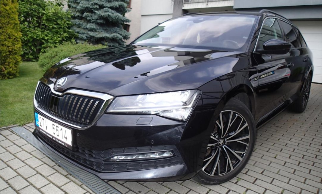 Škoda Superb 2,0 TDi, DSG, 4x4 , Tažné